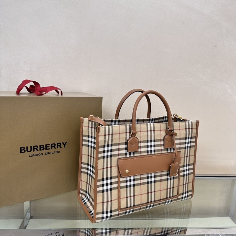 B**rry shopping bags
